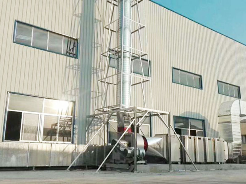 膠帶廠廢氣處理設(shè)備安裝現(xiàn)場(chǎng)